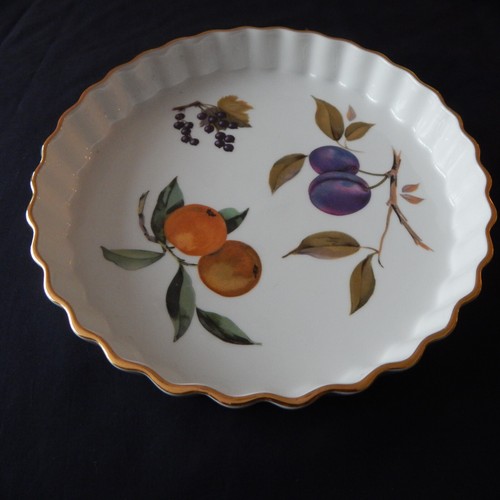 Royal worcester evesham flan - evesham,