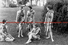 F002384 Females Dressed In