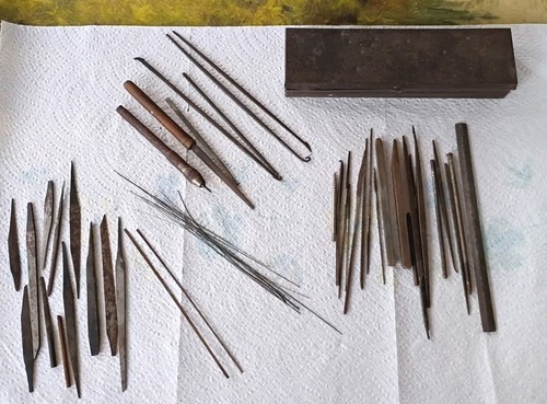 Watchmaker tools engraving lot - watchmaker,
