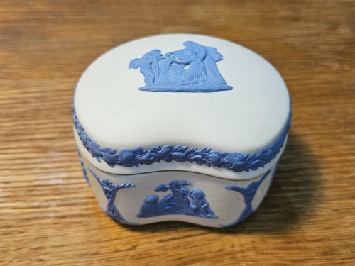 Antique wedgewood jasperware - wedgewood,
