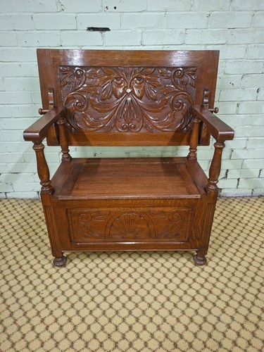 Carved oak green - green, monks