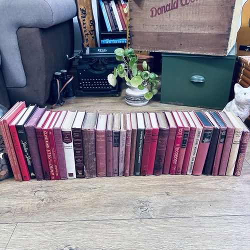 Red burgundy green hardback - red,