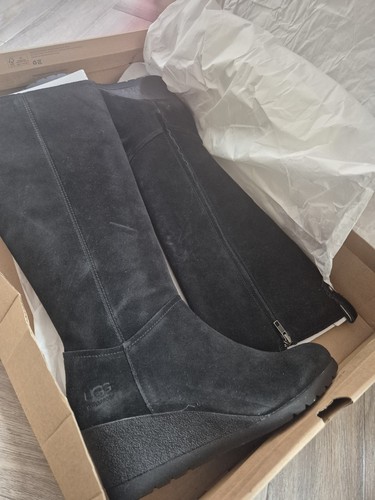 New stunning ugg - new, black
