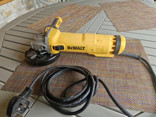Dewalt dwe4206 240v angle - dwe4206,