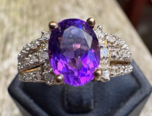 9ct gold amethyst diamond - amethyst, oval