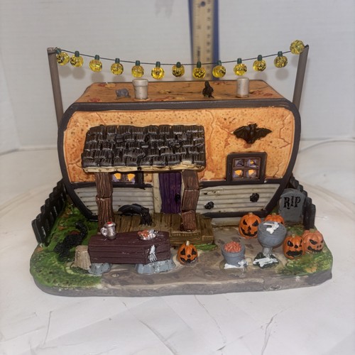 Lemax spooky town 2017 - spooky,