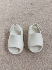 Pretty Beige baby shoes, 140mm (2.5) open toe sandal shoes. £5+