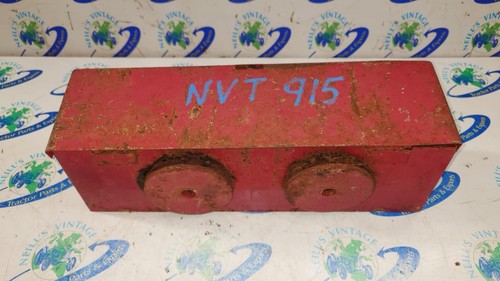 International 574 tractor - 574,