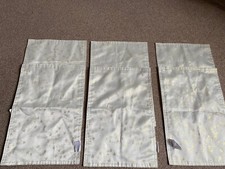 ￼ Dunelm Gold Star Grey Placemats Square Table Mats / 6 Washable