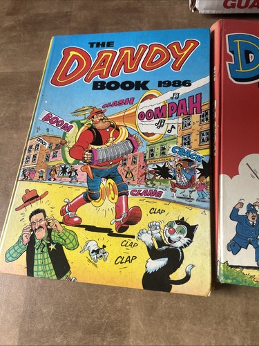 Dandy annuals 1982 - x, 1984