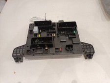 Vauxhall Zafira Tourer Sri Cdti E5 4 Dohc 2011-2018 Fuse Box