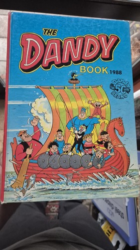 The dandy book - 1988, hardback