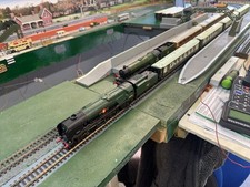 HORNBY PULLMAN COACHES X 4