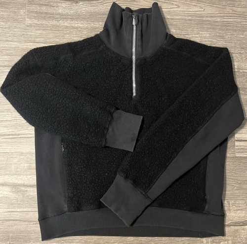 Lululemon stand out sherpa - out,