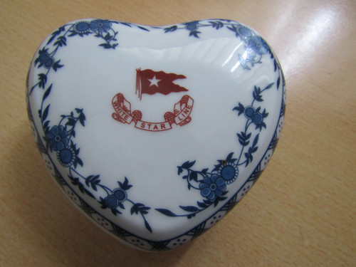 Rms titanic trinket dish - trinket, heart