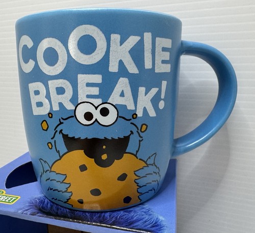 Sesame street cookie monster - street,