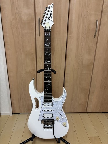 Ibanez jem white steve vai - ibanez,