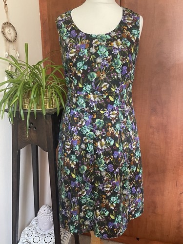 Pepperberry dress really - dress, 18