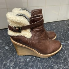 UGG wedge Platform Dark Brown