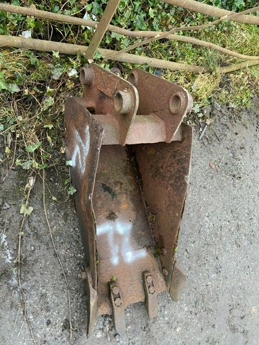 Mini digger excavator digging - excavator,