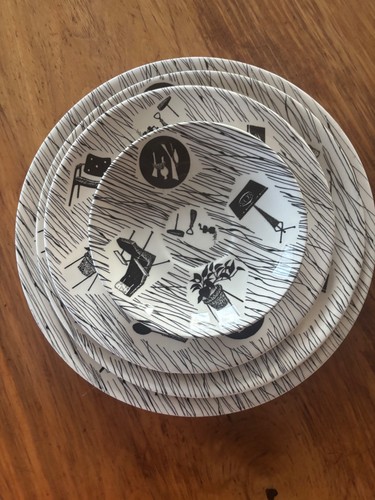 Vintage homemaker plates - homemaker, x