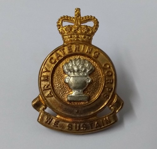 Vintage hat badge british - hat,