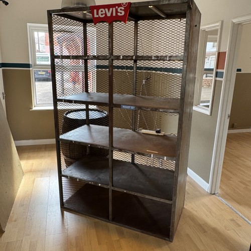 Urban industrial metal - industrial, levis