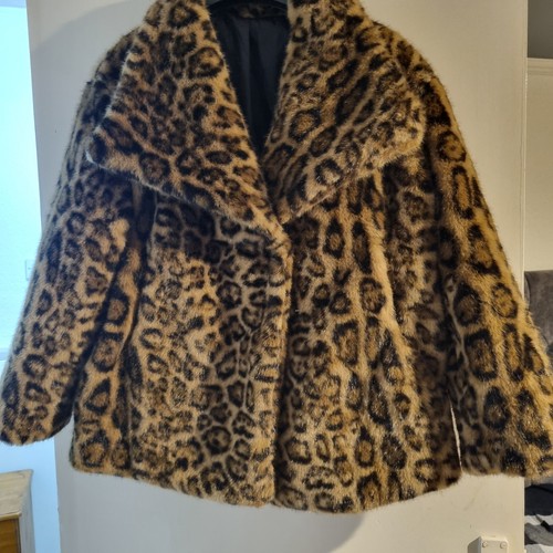 Leopard prink faux fur - leopard,