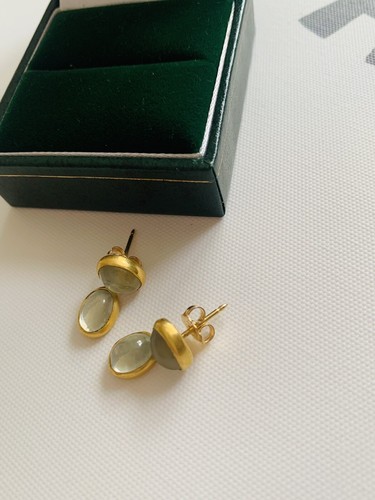 Carat gold earrings - 22,