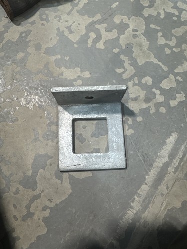 41x41 unistrut window - window, bracket