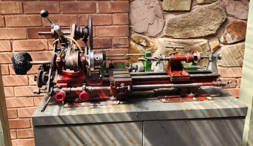 Metalworking lathe with - -,