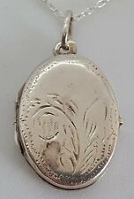 Sterling silver vintage Art Deco antique oval locket pendant D