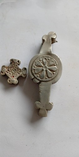 Lot decorated late - 2,