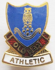 OLDHAM ATHLETIC - Fantastic Vintage Crest Style Enamel Football Pin Badge #2