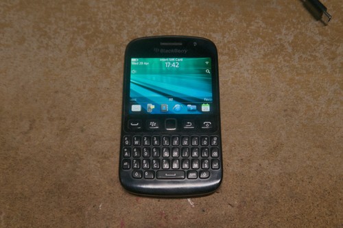 Blackberry 9720 unlocked - 9720, black