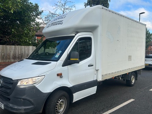 Mercedes sprinter 2020 luton - mercedes,