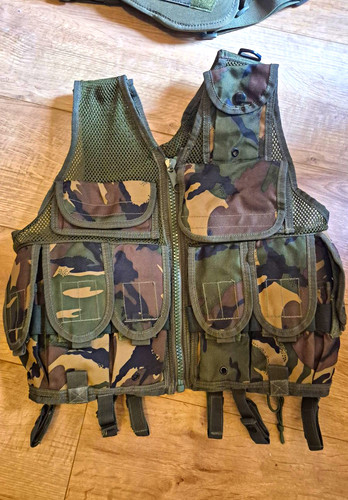 Camouflage tactical vest - camouflage,