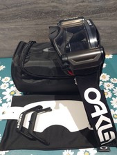 Oakley Airbrake goggle with