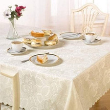 Damask Rose - Jacquard Table