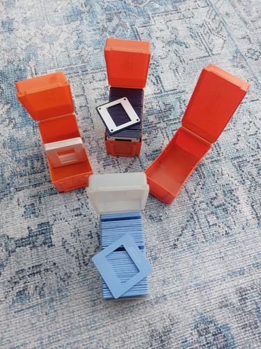 Vintage plastic - 4x,