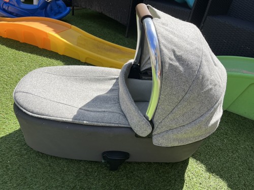 Mamas papas carrycot - &,