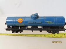 Tri-ang Long SHELL Blue tanker #R117  oo gauge ..*