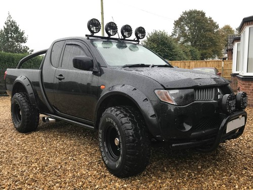 Wide fender flares - , wheel