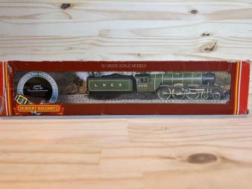 Hornby 332 lner class - hornby,
