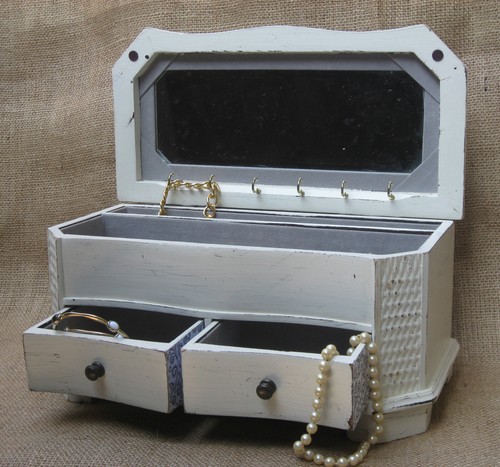 Painted vintage jewelry chest - painted,