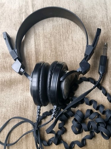 Realistic pro headphones - headphones, in