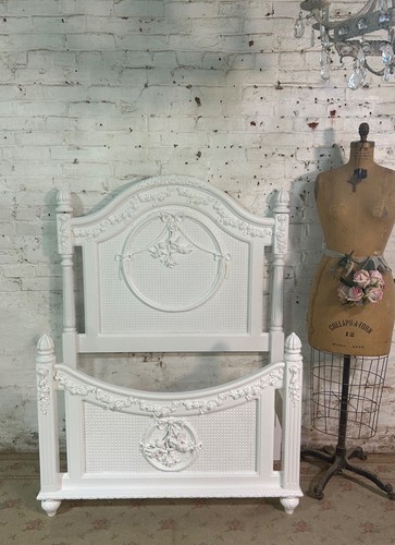 Painted cottage shabby chic - painted,