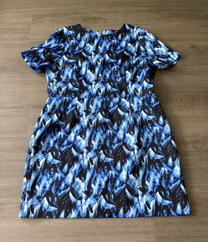 Warehouse abstract print fit - abstract, &