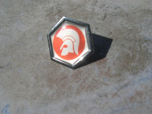 Vespa trojan horn - trojan, badge