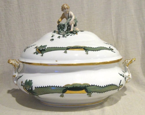 Defective meissen green dragon - meissen,